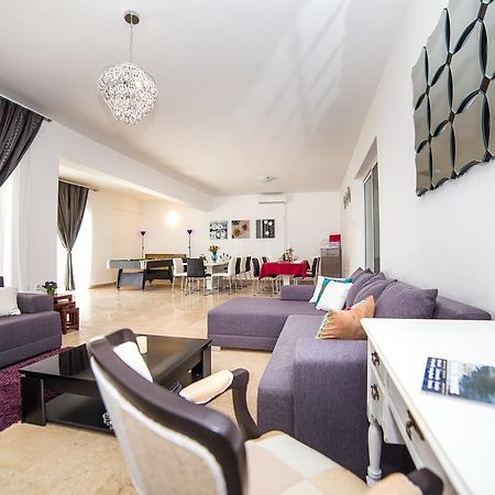 Holiday Home White House Podstrana Luaran gambar