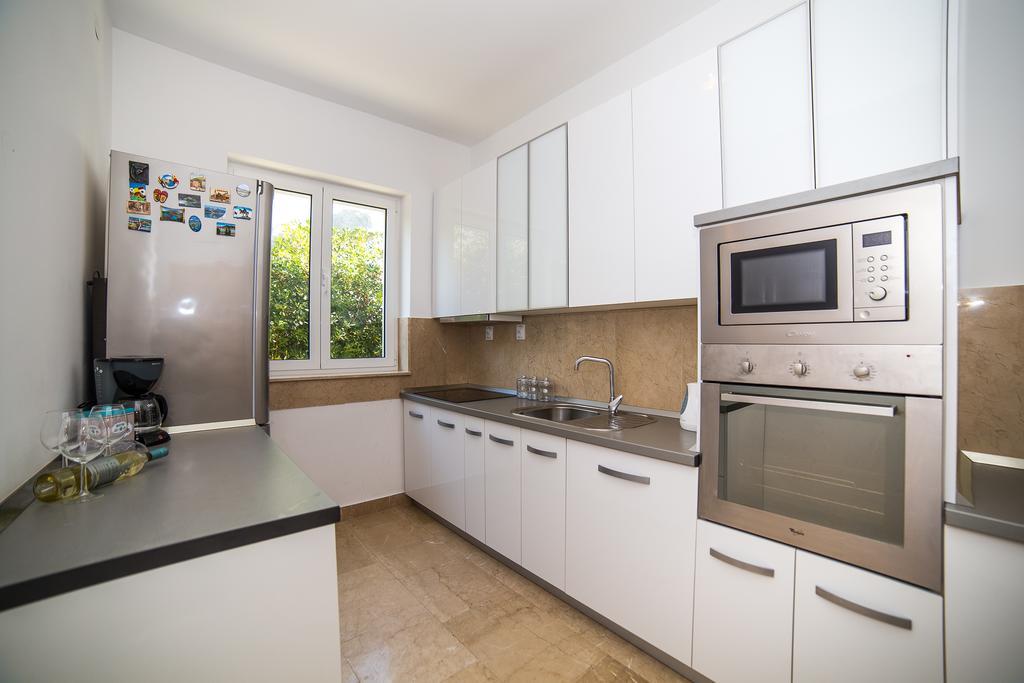 Holiday Home White House Podstrana Luaran gambar